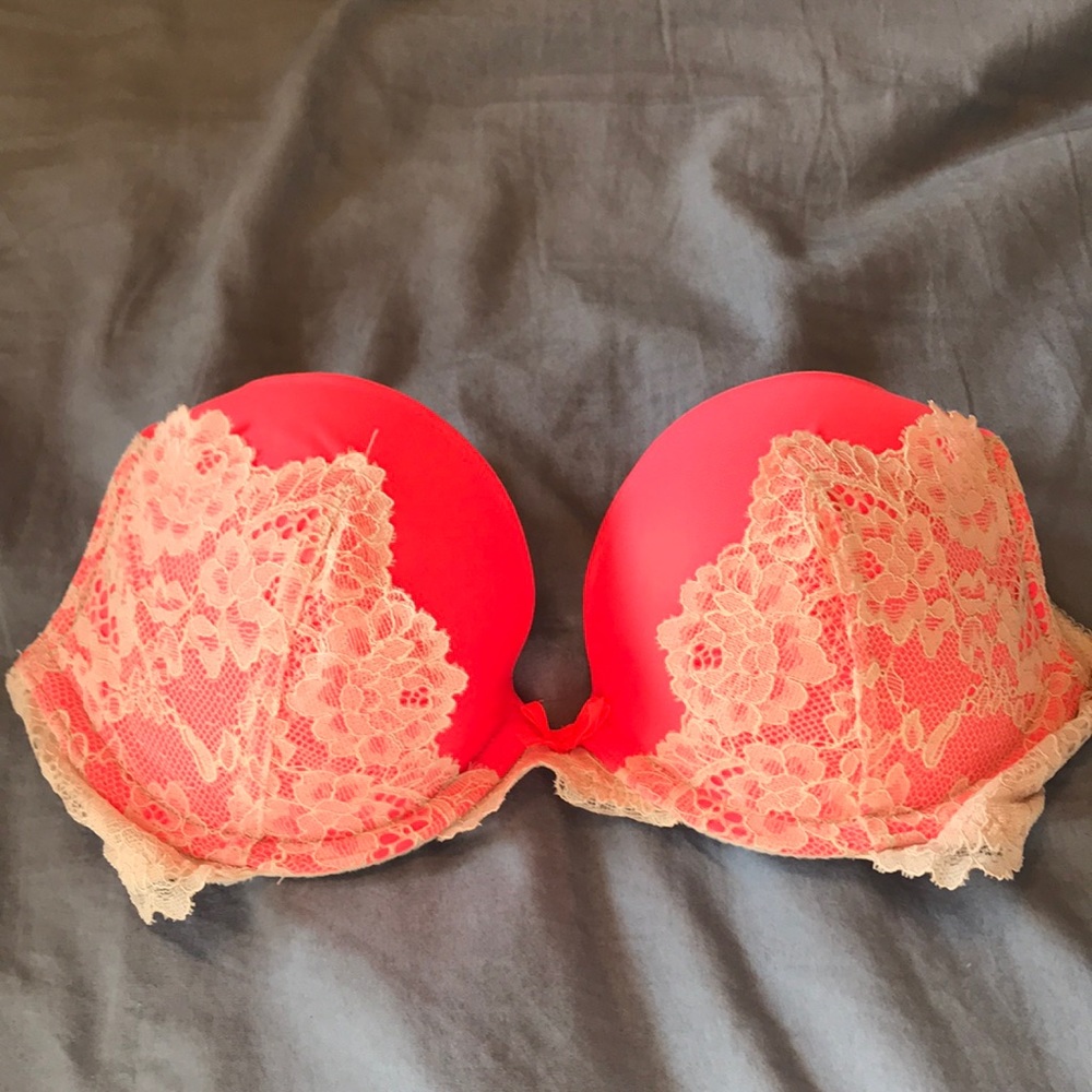 Victoria’s Secret bra